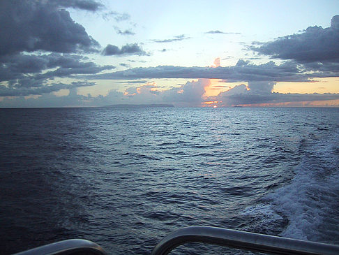 Sonnenuntergang über dem Meer von Kauai Foto 